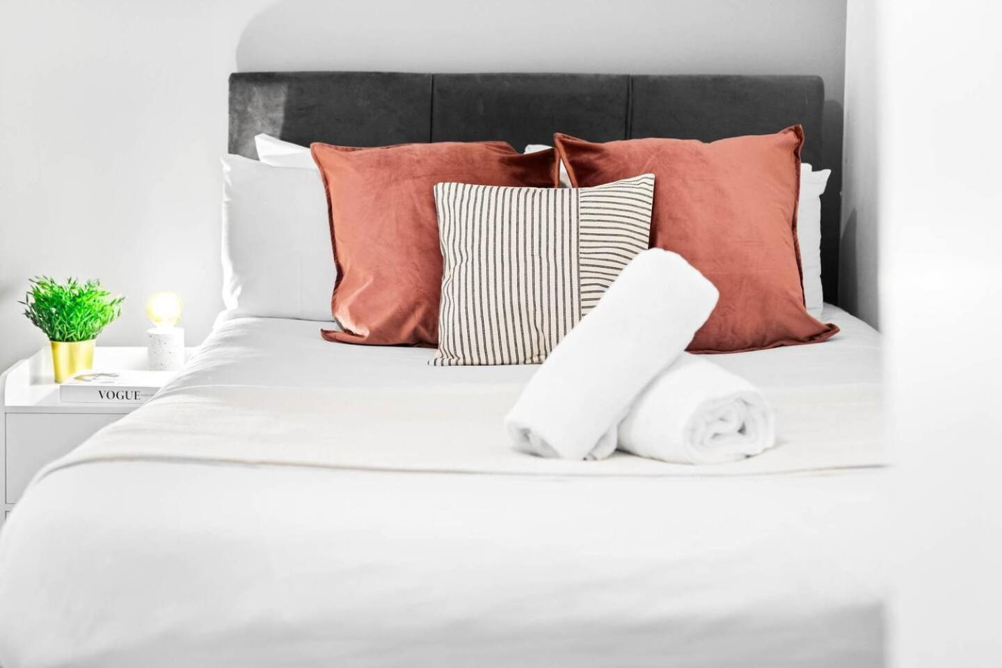ברמינגהאם City Centre - Two Bedroom Apartment - Juliet Balcony - Secure Parking - Wifi - Smart Tv - Top Rated -33S מראה חיצוני תמונה